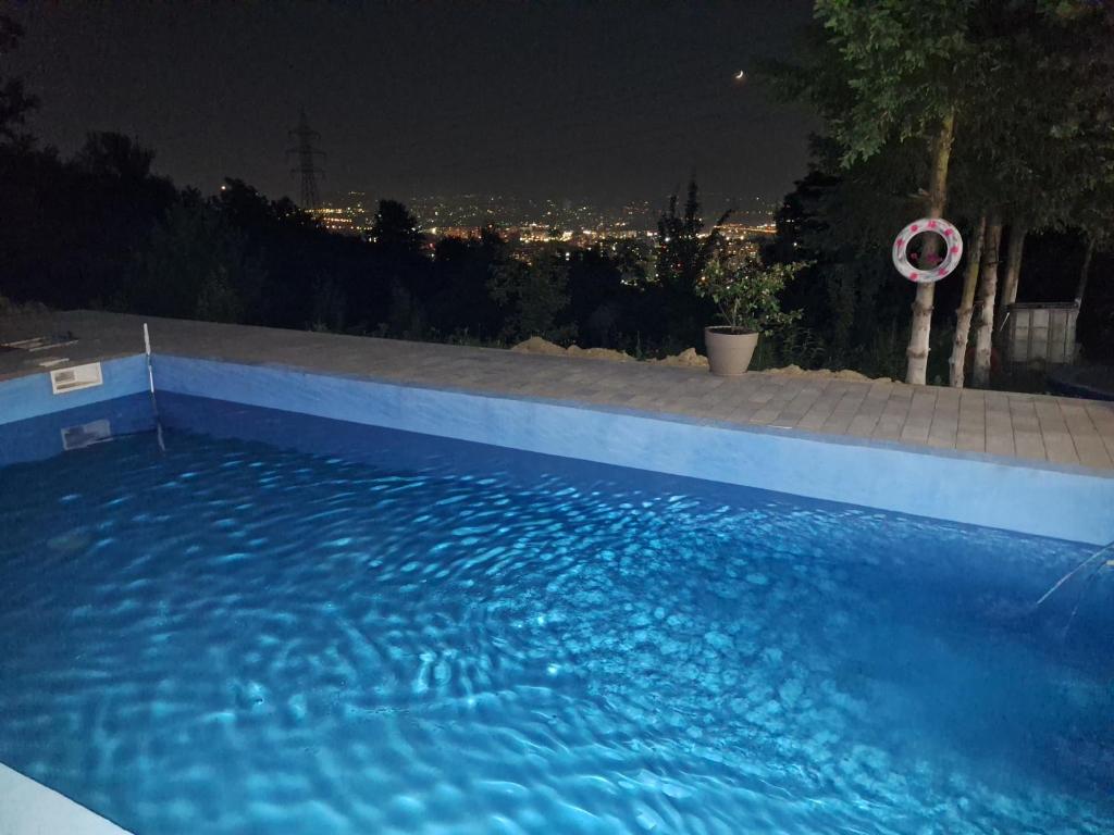 Apartmani Lana - Apartment With Garden View