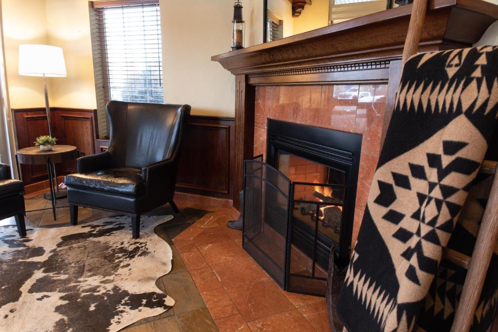 Posezení v ubytování Oxford Suites Pendleton