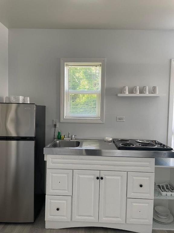 The Grand Beach Inn - First Mate's Cabin