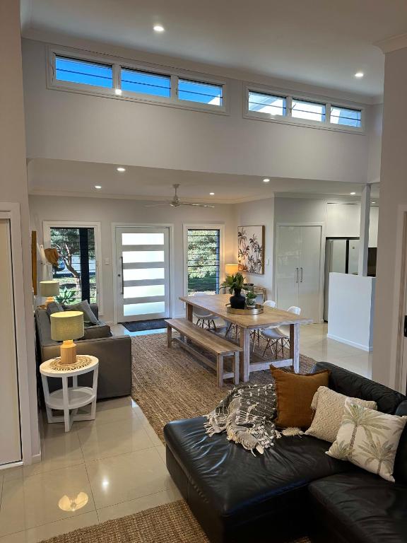 Lily Pad Beach House - Vakantiehuis