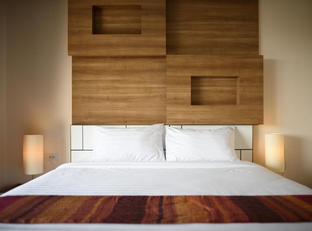 Seastar Hotel and Service Apartment - Deluxe Single Room