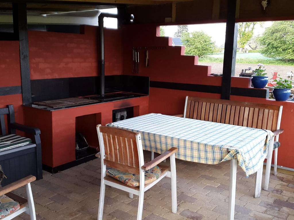 Kuchyň nebo kuchyňský kout v ubytování Jungshoved Kro B&B
