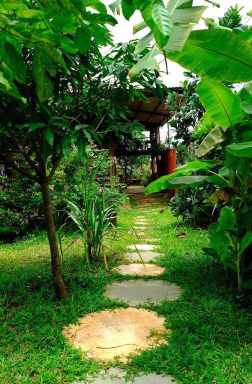 Zahrada ubytování Plei Homestay & Café