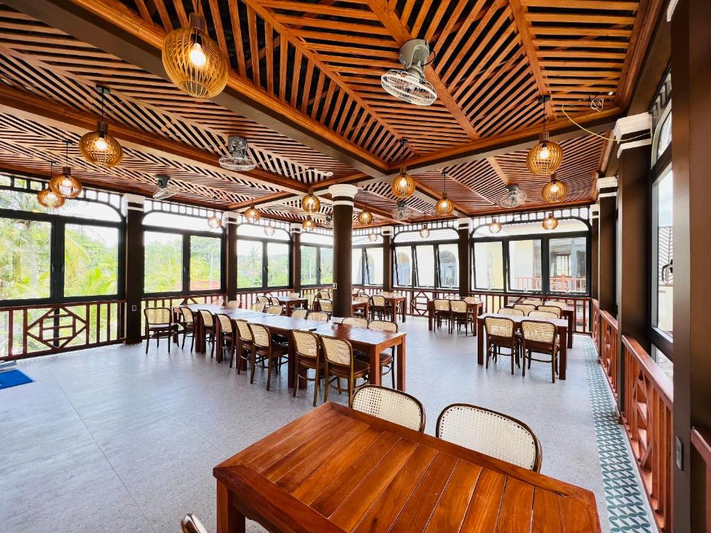 Restaurace v ubytování Palm Bay Resort Phu Quoc