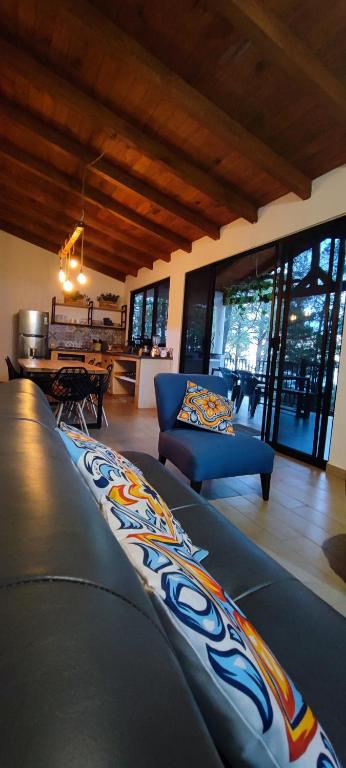 Posezení v ubytování Cabaña El Encanto