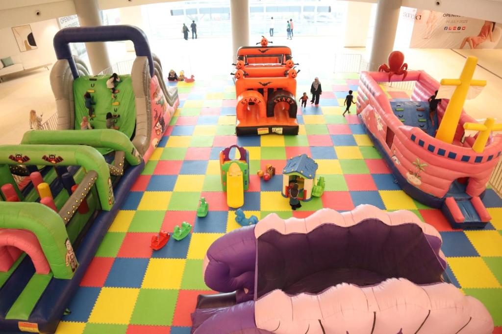 a room filled with lots of different types of play equipment at KSL ESPLANADE HOTEL with HOT SPRING in Klang