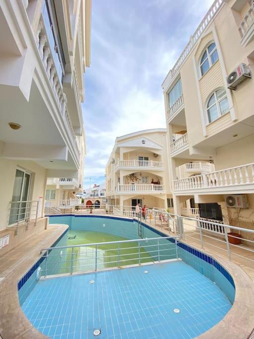 Didim’de havuzlu sitede yazlık