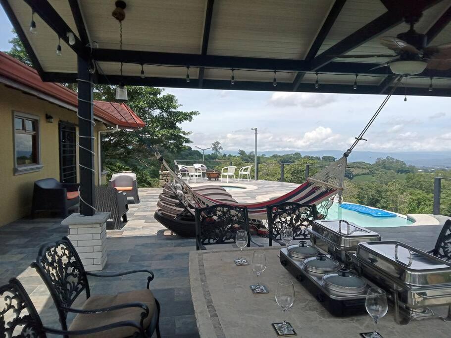 Casa Verde., Grecia (updated prices 2024)