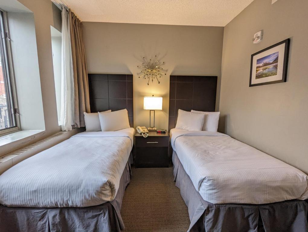 King Edward Hotelにあるベッド