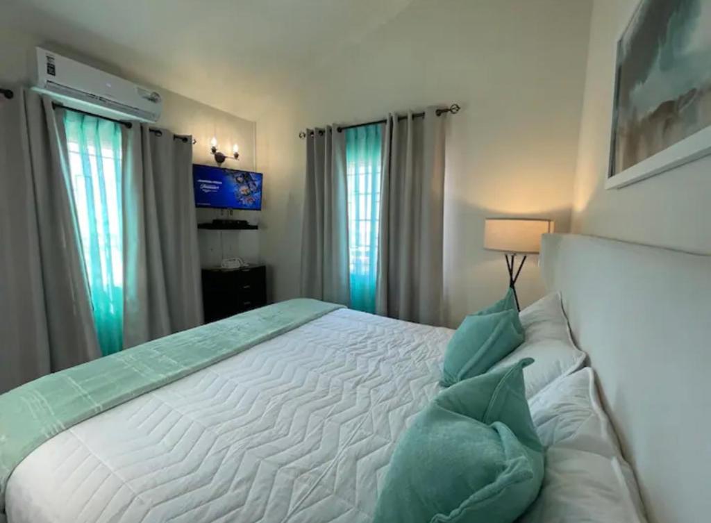 Village Villa, Discovery Bay, Jamaica