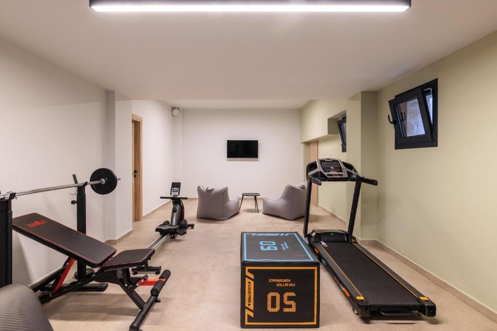 Fitness centrum a/nebo fitness zařízení v ubytování Five Senses Of Luxury