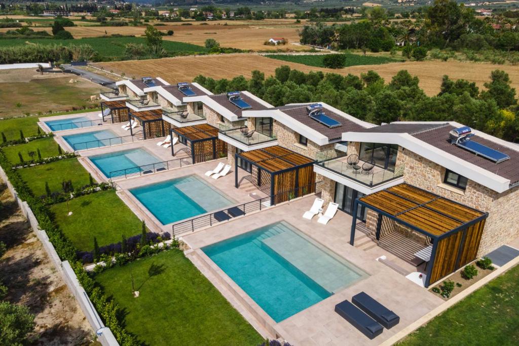 Bazén v ubytování Five Senses Of Luxury nebo v jeho okolí
