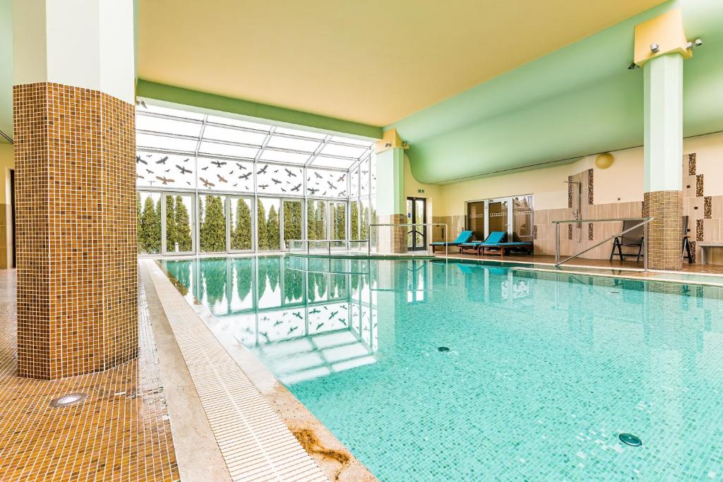 Bazén v ubytování Hotel Savannah nebo v jeho okolí