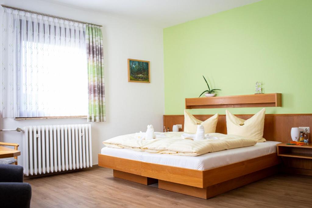 Postel nebo postele na pokoji v ubytování Pension Böhm