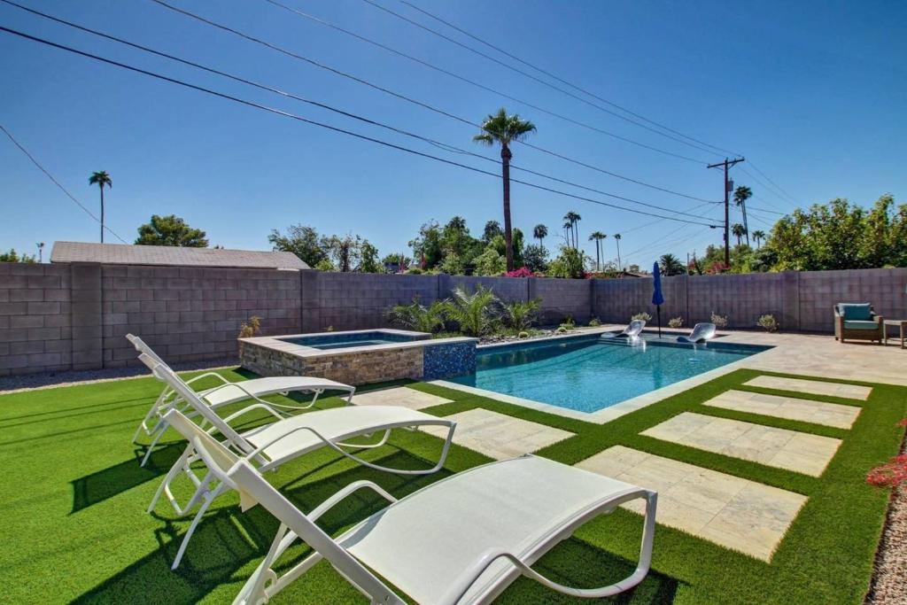 Old Town Scottsdale Home With Backyard Oasis, Scottsdale (updated prices 2024)