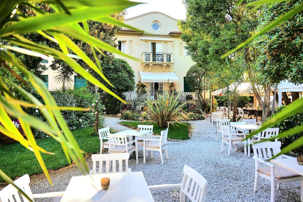 Zahrada ubytování Hotel Club i Pini - Residenza d'Epoca in Versilia