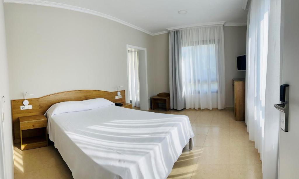 Duerming Montalvo Playa Hotel, Montalvo – Updated 2023 Prices
