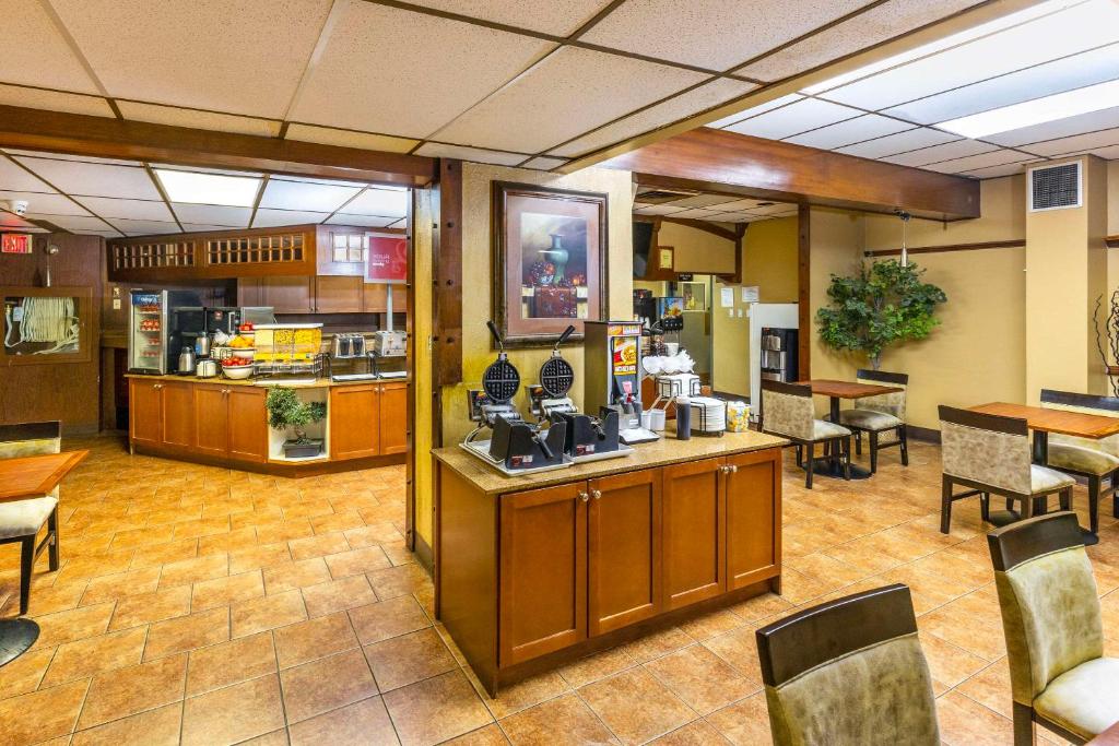 Comfort Inn & Suites - Resim 30