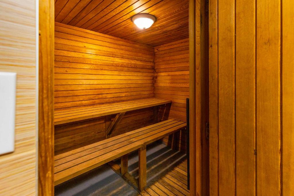 Comfort Inn & Suites - Resim 32