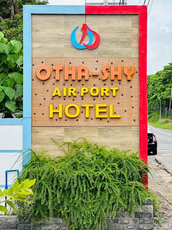 Certifikát, hodnocení, plakát nebo jiný dokument vystavený v ubytování Otha Shy Airport Transit Hotel