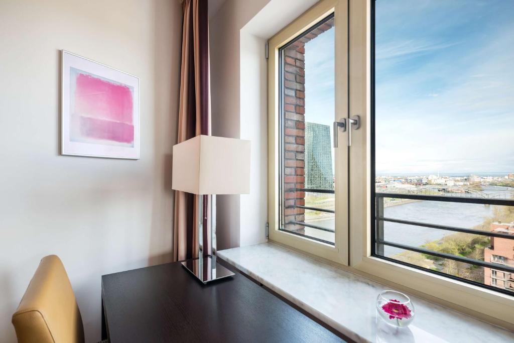 Uma varanda ou terraço em Lindner Hotel Frankfurt Main Plaza, part of JdV by Hyatt
