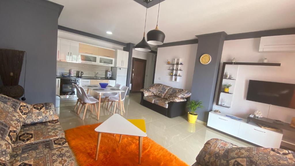 Kuchyň nebo kuchyňský kout v ubytování Guest's Apartament