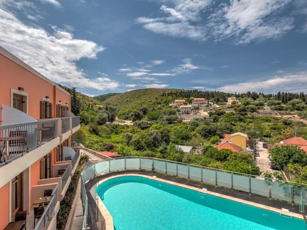 Bazén v ubytovaní Fiscardo Bay Hotel alebo v jeho blízkosti