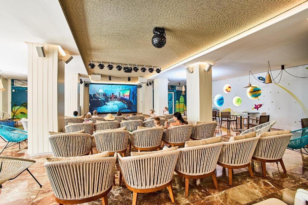Leonardo Royal Hotel Ibiza Santa Eulalia, Es Cana – Updated ...