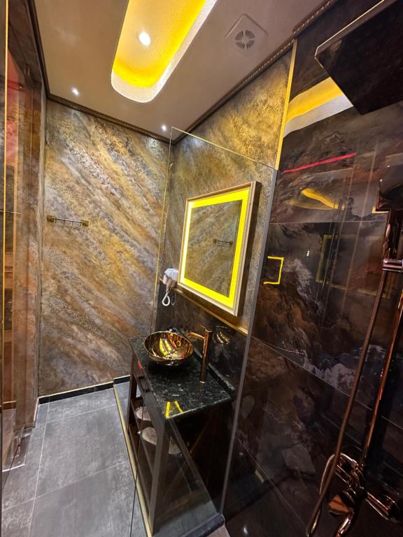 Koupelna v ubytování Robevski luxury rooms