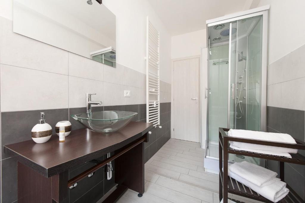 A bathroom at De Guestibus