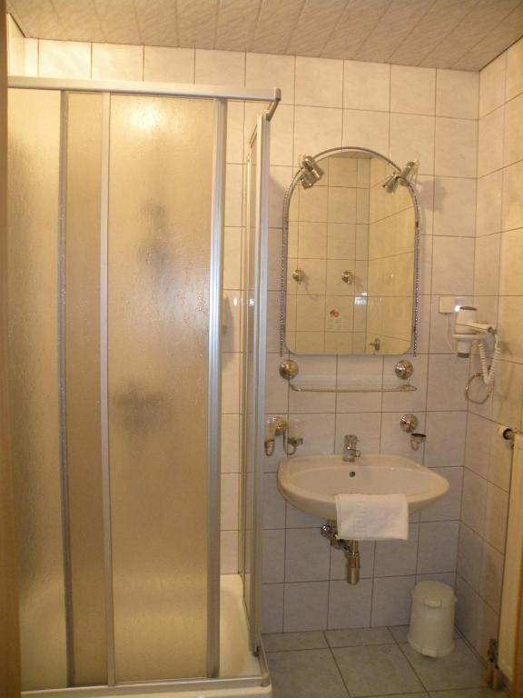 Koupelna v ubytování Stiegenwirt