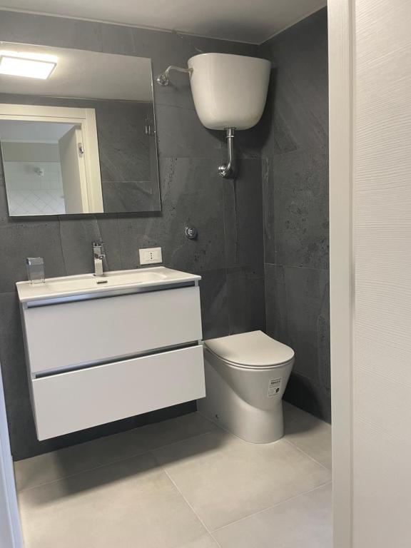 Koupelna v ubytování SOPRAMARE BB - APPARTAMENTI