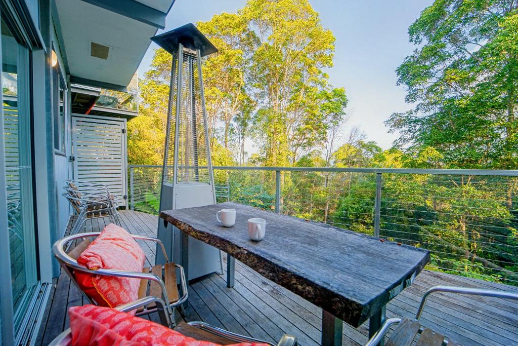 Rainforest Cabin for Two, Lower Beechmont (updated prices 2024)