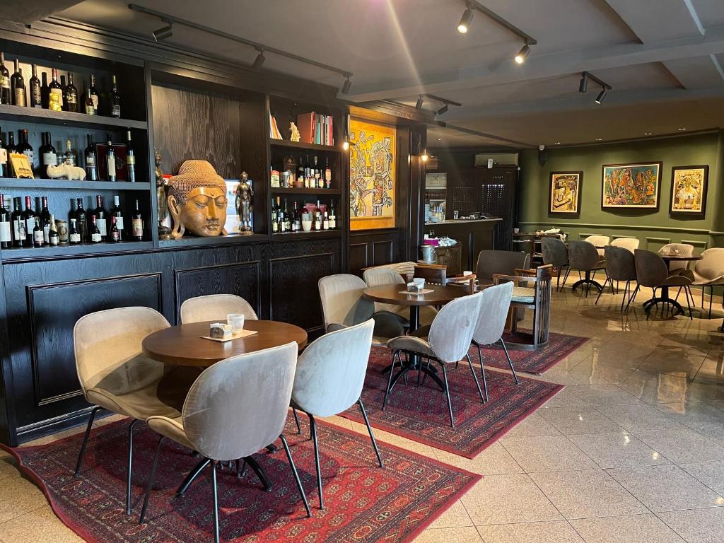Ο χώρος του lounge ή του μπαρ στο Hotel Keto