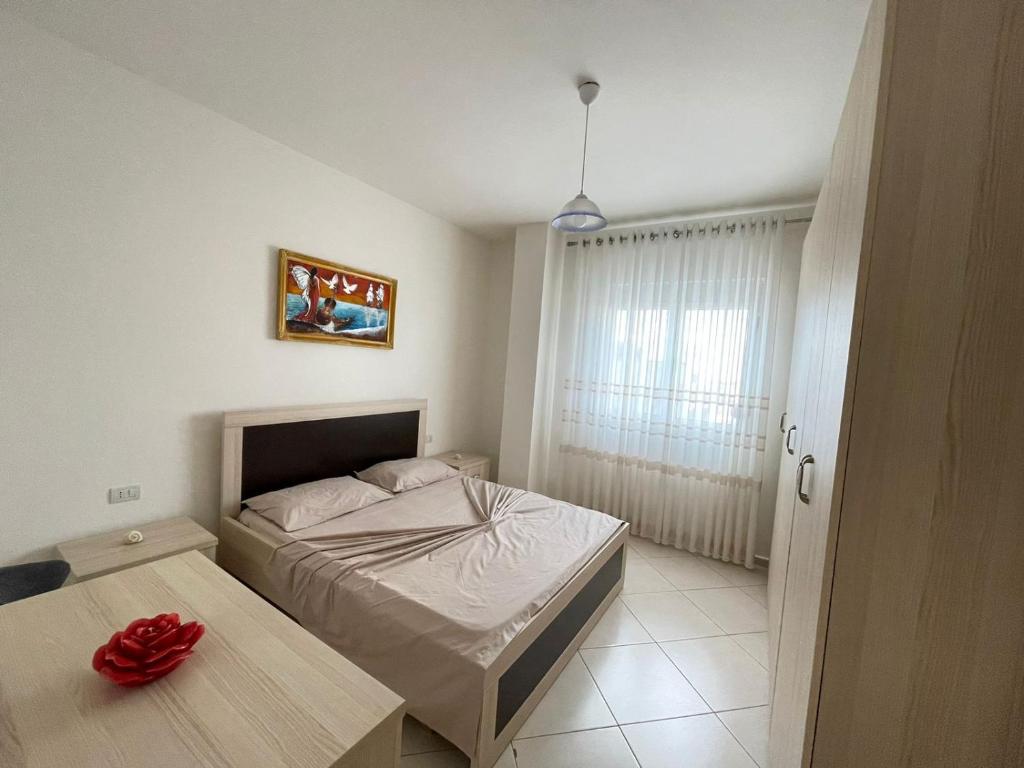 Modern on a Budget - City Centre Apartment - Imazhi 7