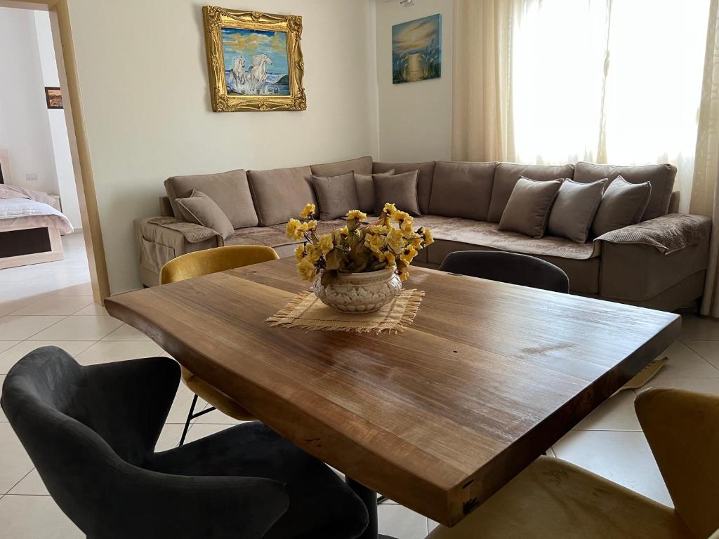 Modern on a Budget - City Centre Apartment - Imazhi 9
