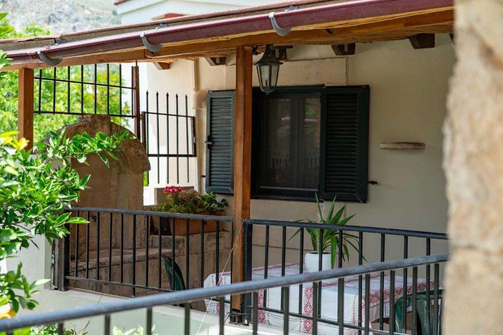 Balkón nebo terasa v ubytování House Rachati