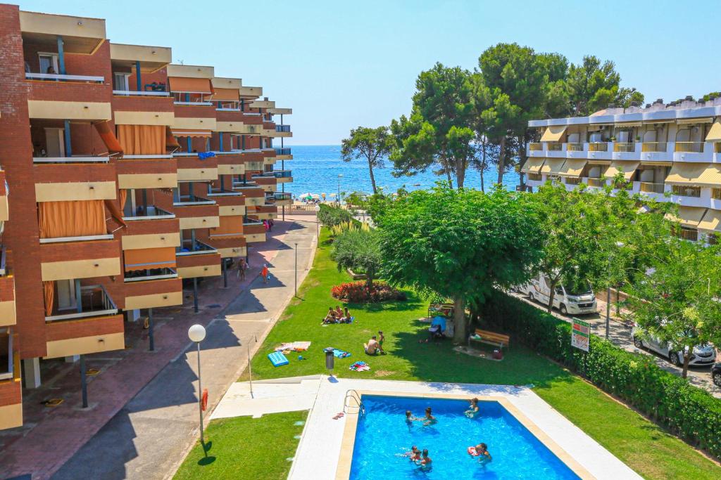 LITORAL COSTA DORADA - MAS D'EN GRAN Only families