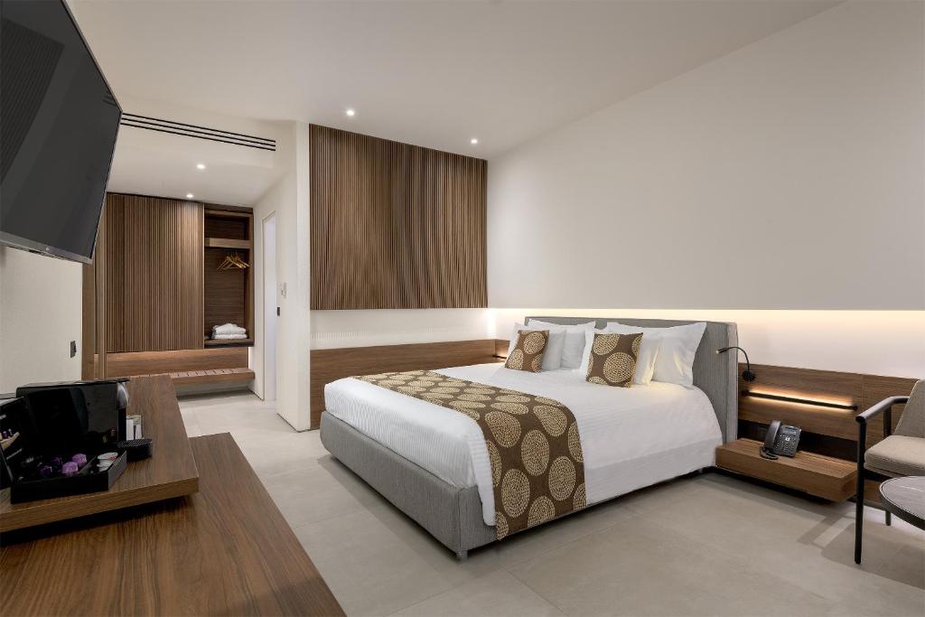 The Ixian Grand & All Suites - Adults Only Hotel - Design Inland View Room