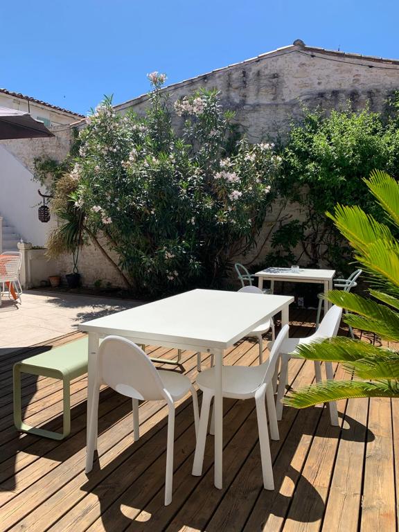 Zahrada ubytování Maison Face au Soleil