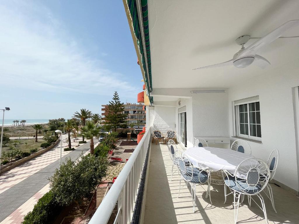 Global Vacacional, Apartamento en primera línea de playa, Canet de Berenguer - Appartamento Con Vista Mare