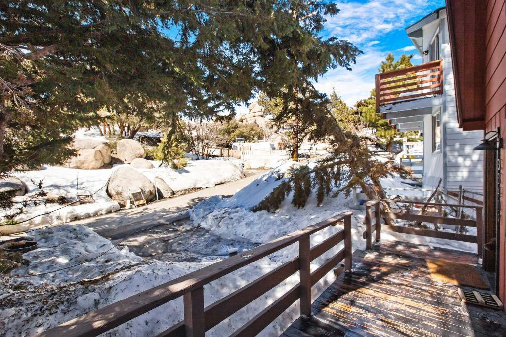 Fotografie z fotogalerie ubytování Le Chalet of Arrowbear Lake v destinaci Running Springs