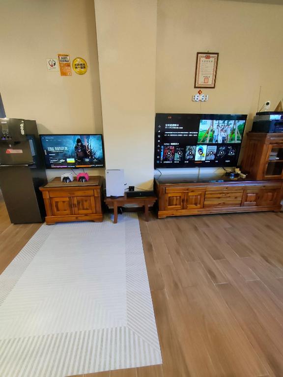 Televisyen dan/atau pusat hiburan di goodmoodstay