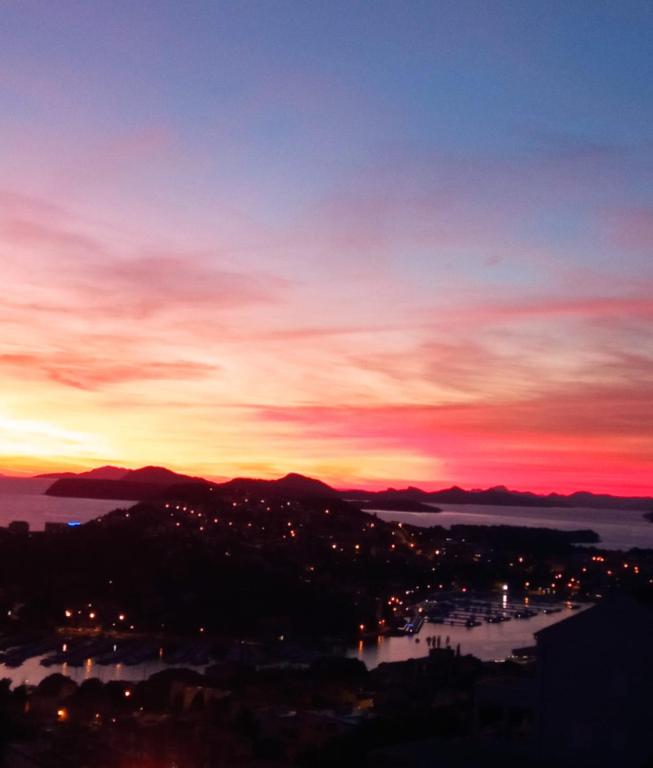 Mediterranean Vista - 17