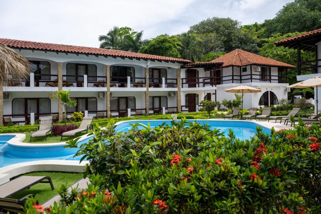 Fuego del Sol Beachfront Hotel photo