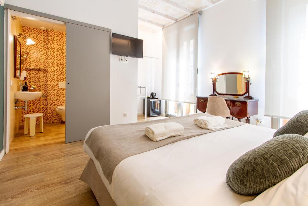 Les Monges Palace Boutique - Chambre Double Supérieure