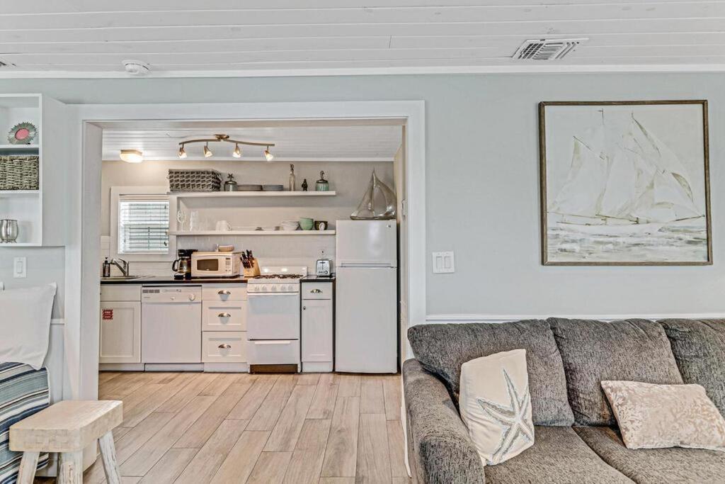 Kuchyň nebo kuchyňský kout v ubytování Silver C Cottage