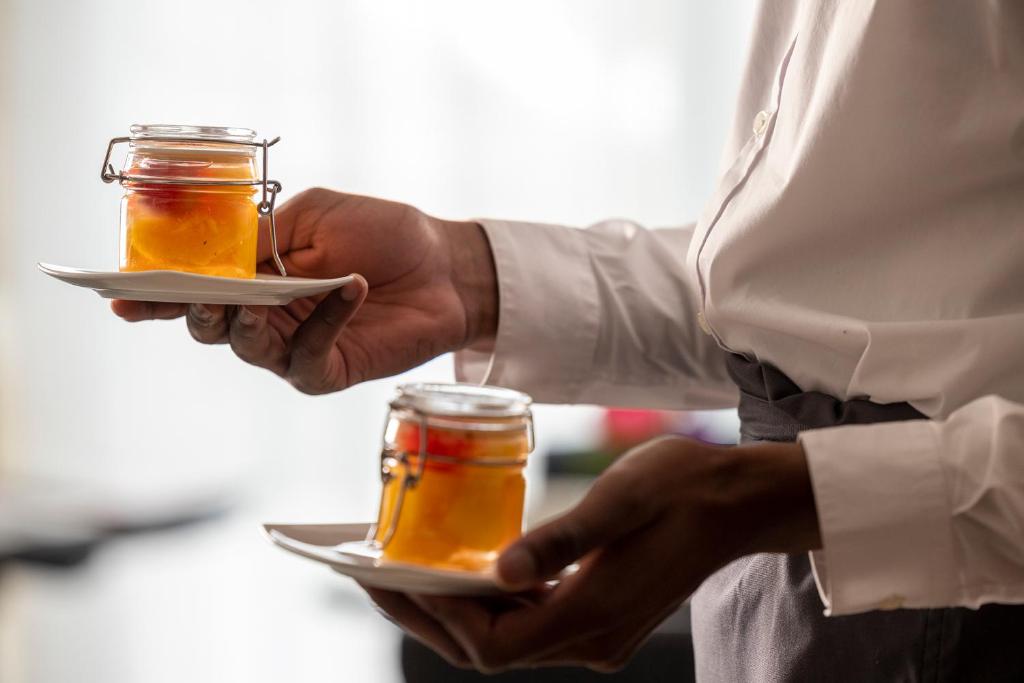 Hôtel Madeleine Plaza - Resim 32