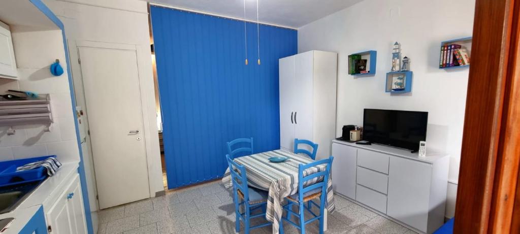 Casa Vacanze Casti 37 a Calasetta - Apt Fronte Mare