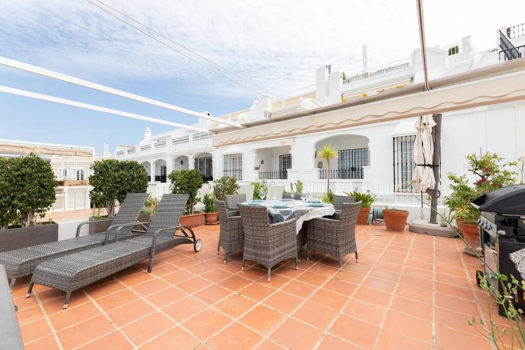 Fantastic rental with rooftop terrace Aloha Pueblo RDR309, Marbella